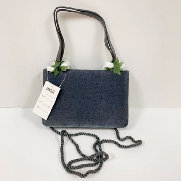 New Gorgeous Lady Grey Handbag with Flower - Picture 3 of 6